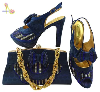 Женские каблуки с бриллиантами, украшенные бантом последнего дизайна, и сумка с таким же металлическим элементом, женская обувь и комплект сумок