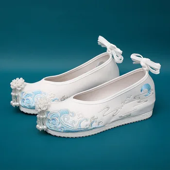 Женские тонкие туфли в винтажном китайском стиле, расшитые туфлями, Роскошные туфли-лодочки с бусинами и кисточками, удобные внутренние туфли на танкетке с увеличенным каблуком