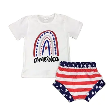 Комплект одежды в полоску для мальчиков из летнего бутик-магазина Independence Day с коротким рукавом и принтом в полоску
