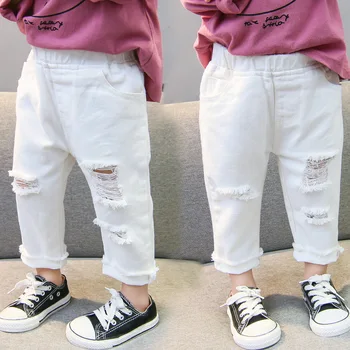 Новая весенне-летняя детская одежда, модные рваные джинсы для маленьких девочек, белые брюки для маленьких мальчиков, детские брюки с дырками