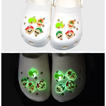 Новая распродажа, 1 шт. Серебристые подвески для обуви Super Mario Bros, мультфильм, аниме, Милые крутые тапочки, украшение для мальчиков, Женские подарки