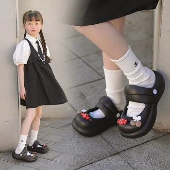 Новые мультяшные детские туфли с дырочками, тапочки принцессы, дышащие домашние сандалии и тапочки для девочек в помещении и на улице
